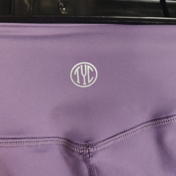 Xs size 4 Tyc (til you collapse) leggings - Picture 2 of 5